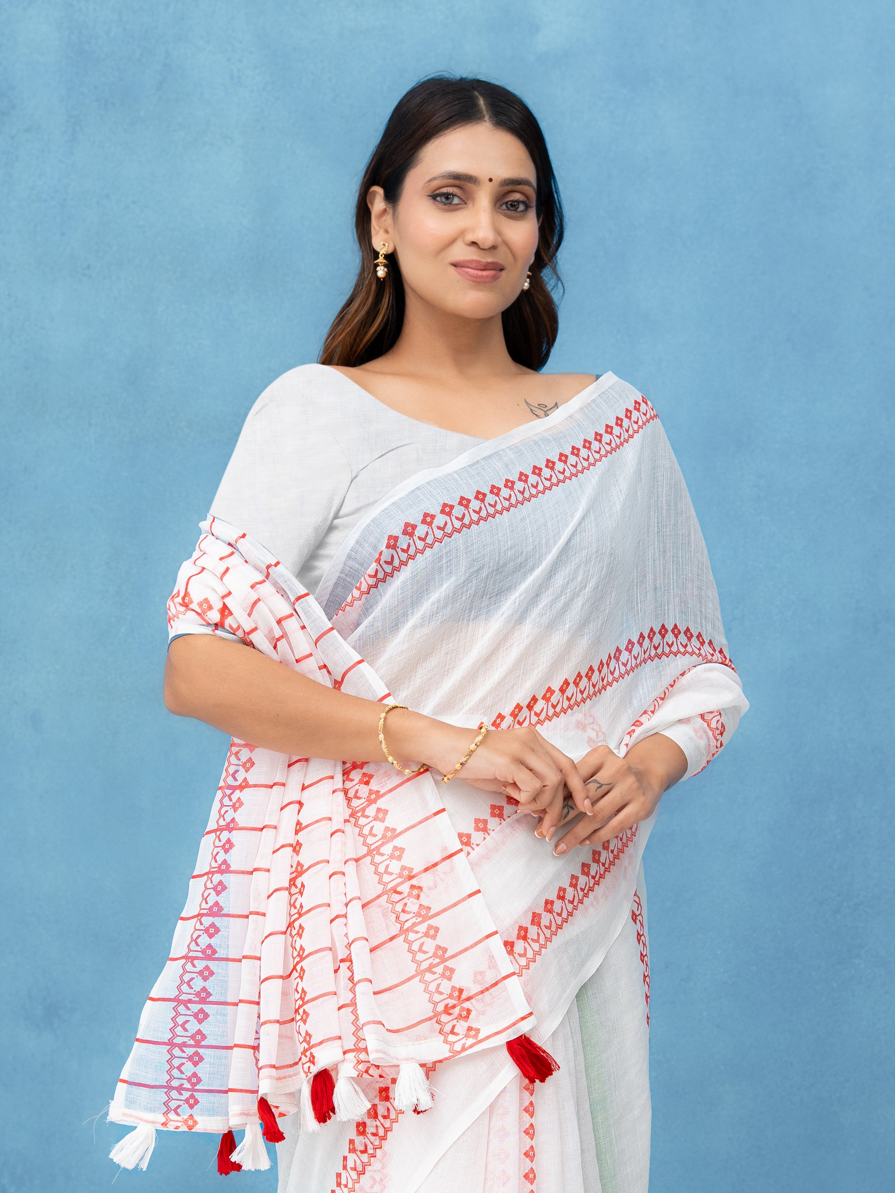 White & Red Cotton Linen Saree