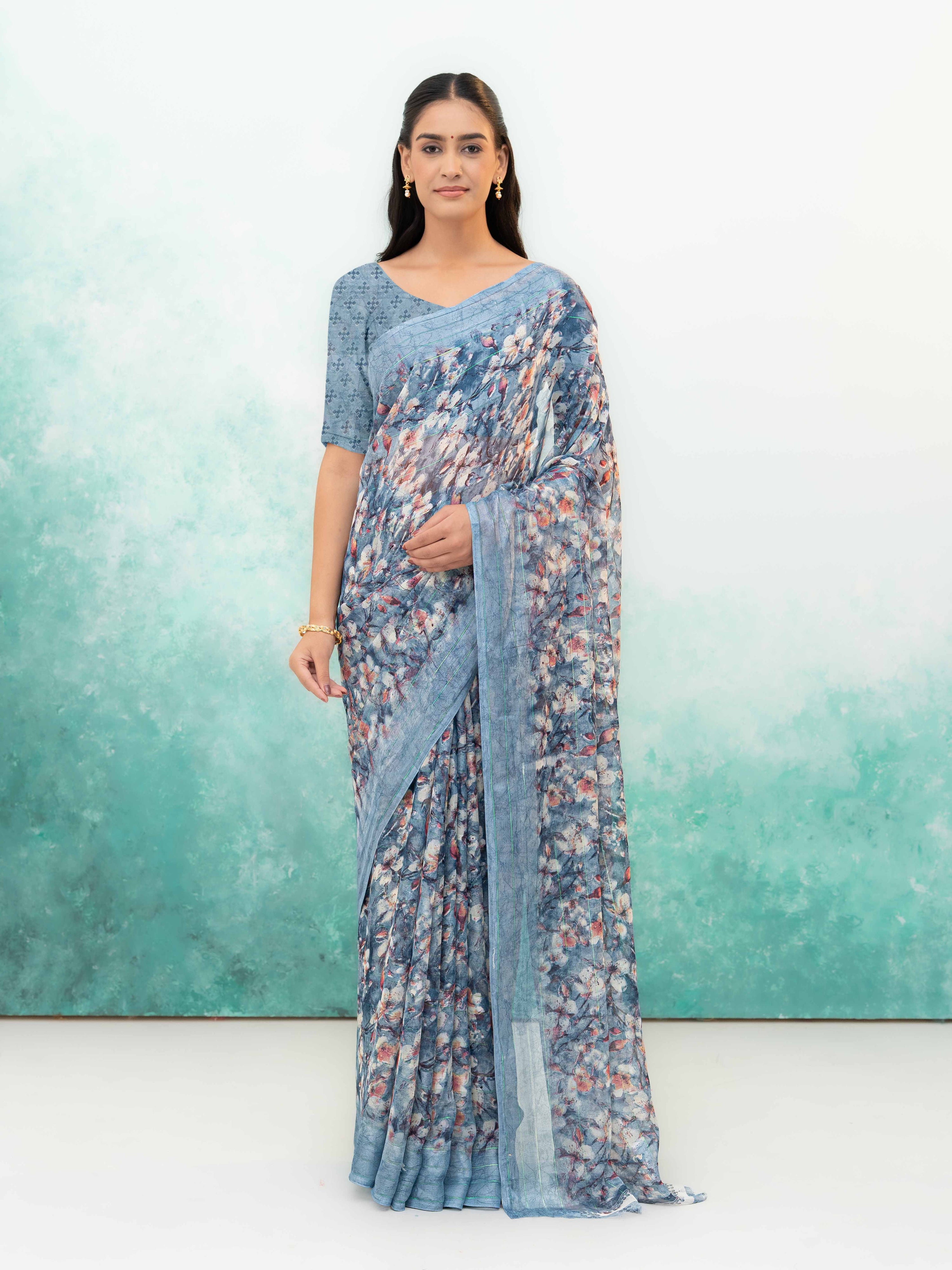 Gray Weightless Saree