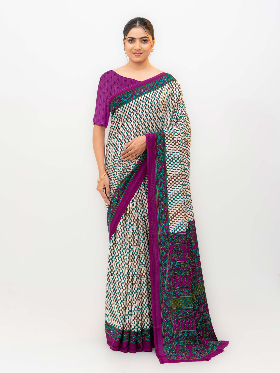 Cream Crepe Saree