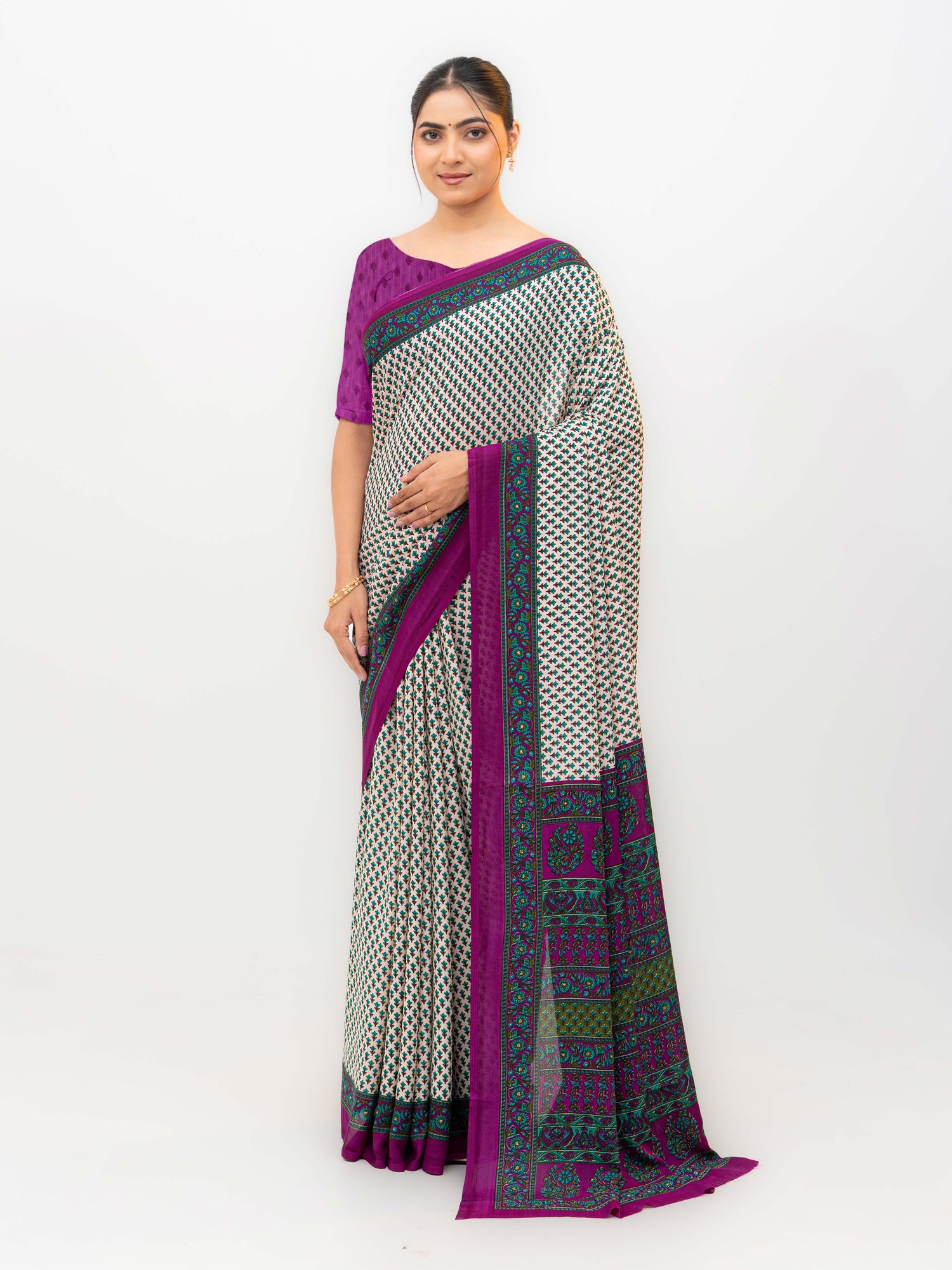 Cream Crepe Saree