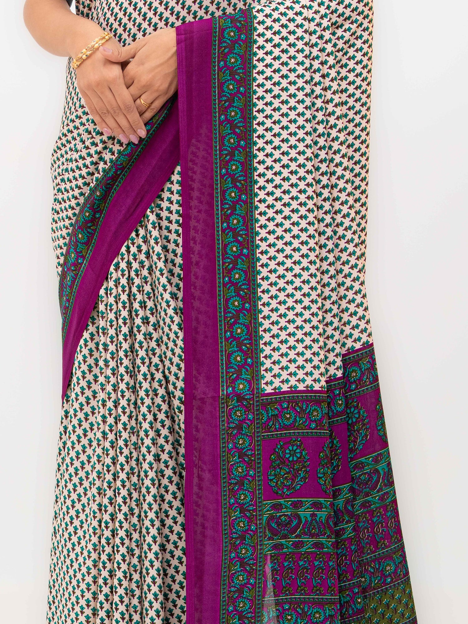 Cream Crepe Saree
