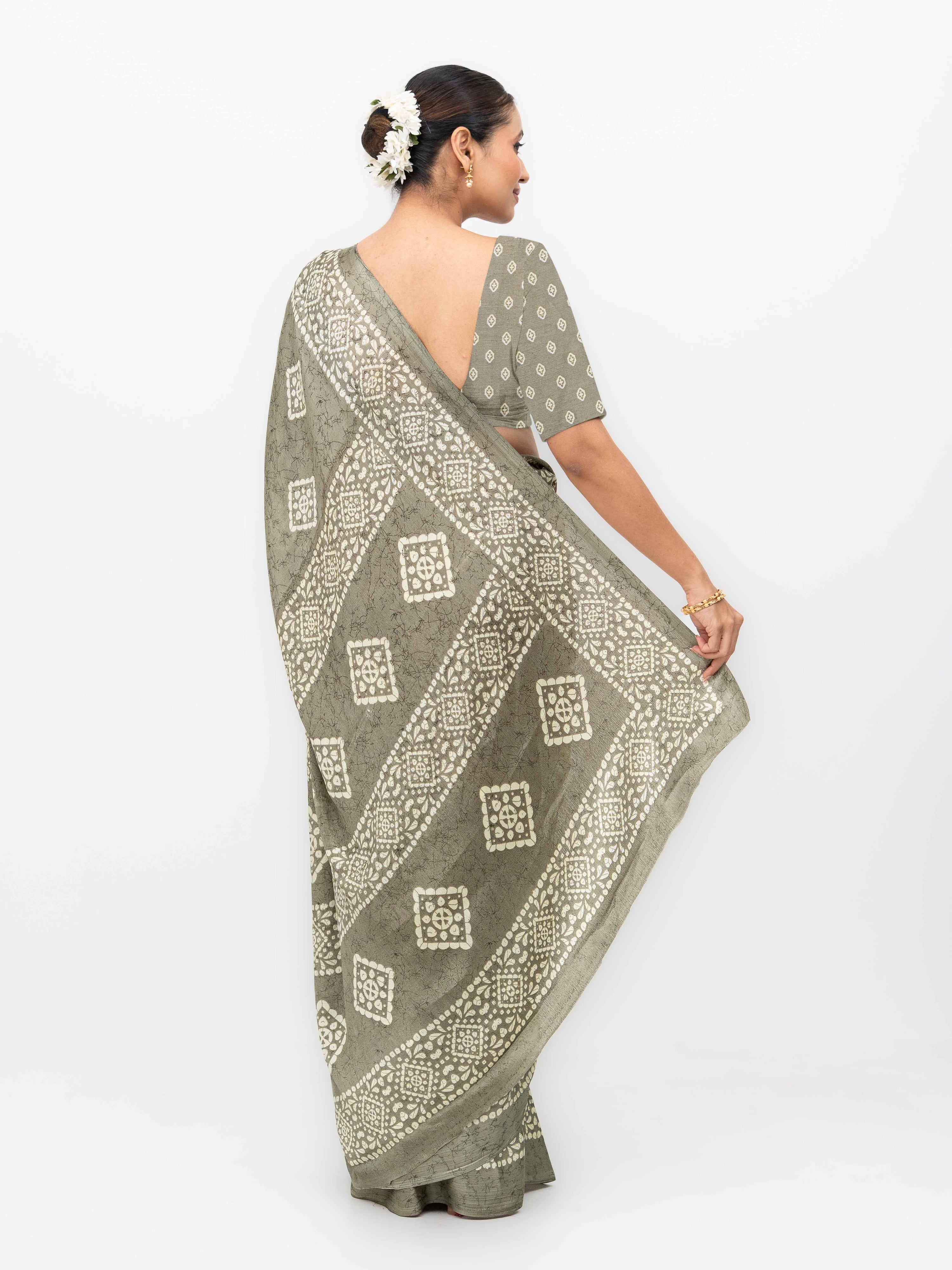 Gray Crepe Saree