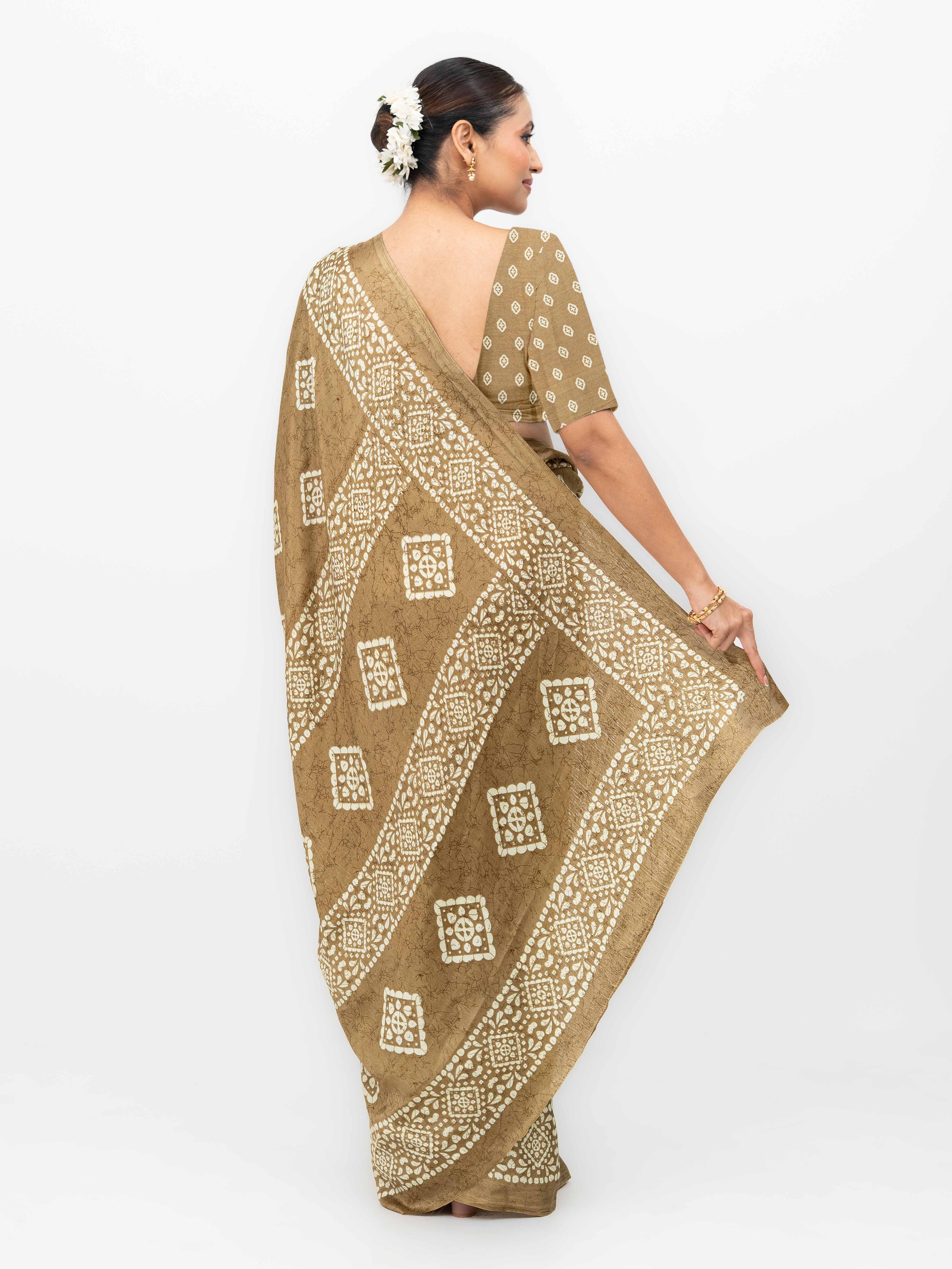 Brown Crepe Saree
