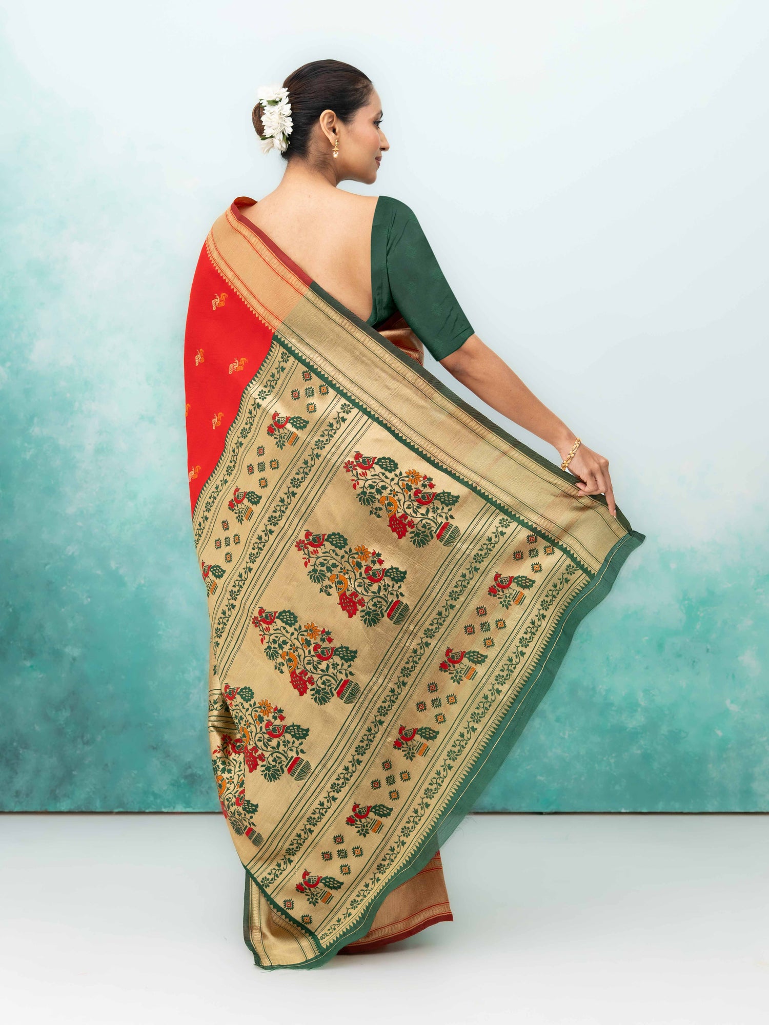 Red &amp; Green Paithani Silk Saree