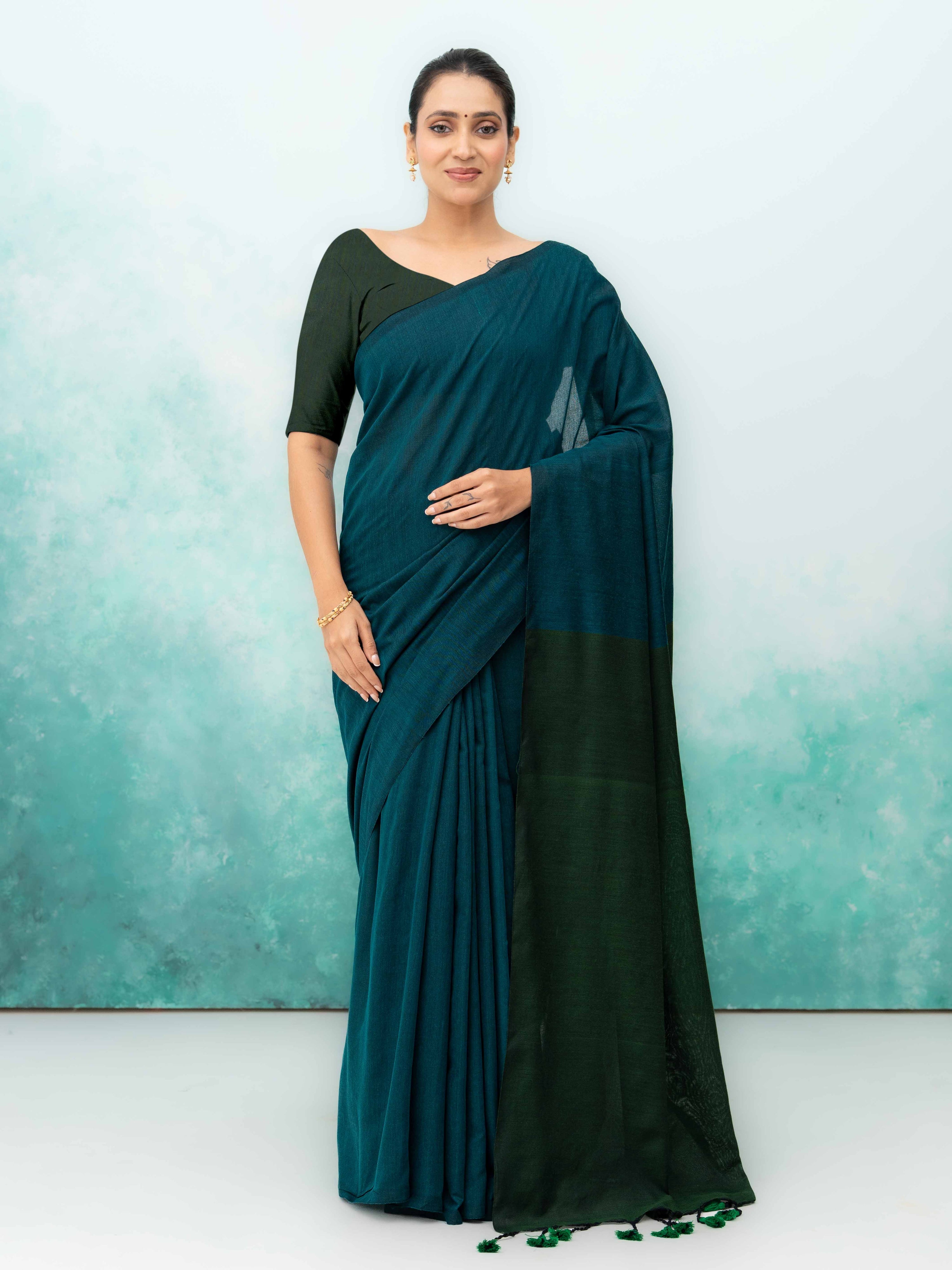 Navy Blue &amp; Dark Green Khadi Cotton Saree