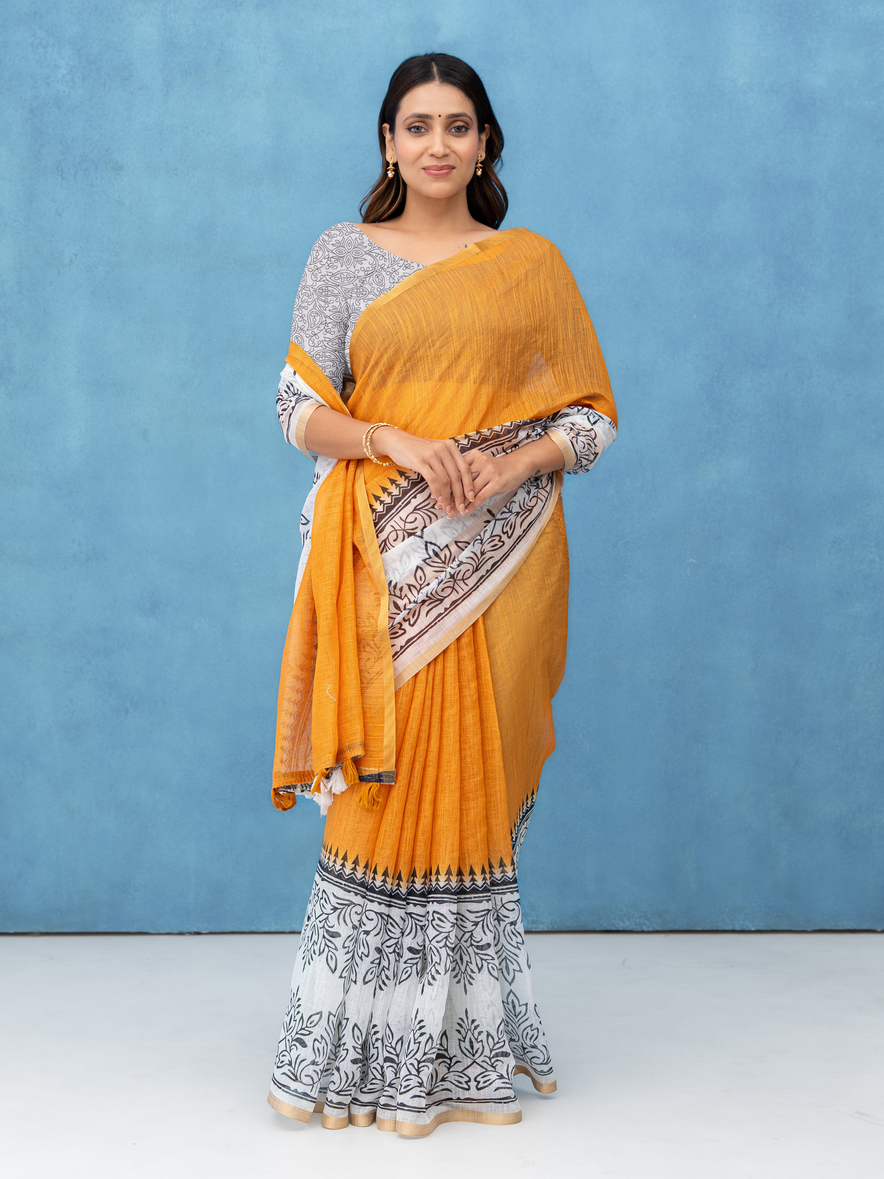Orange &amp; White Cotton Linen Saree