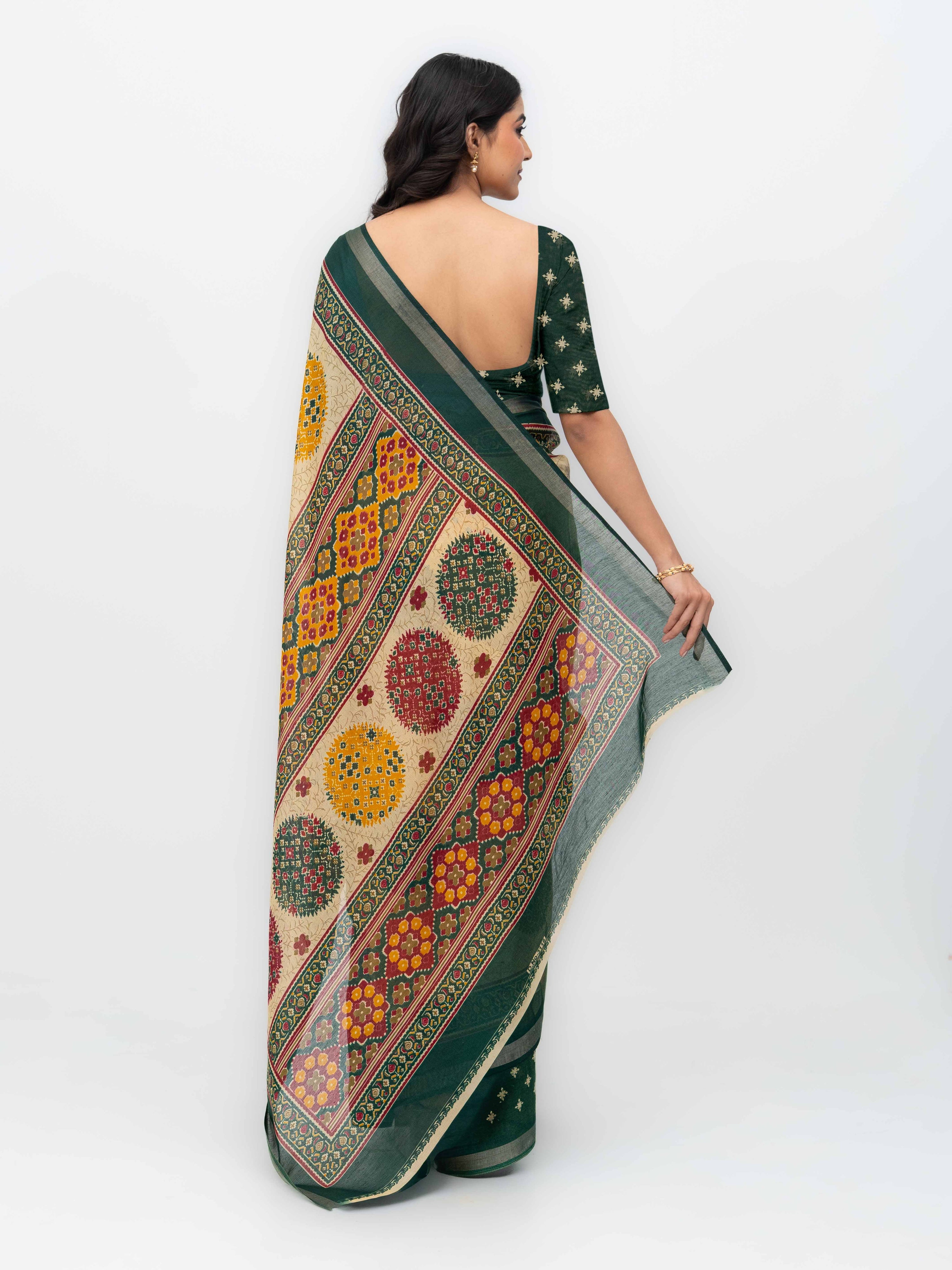 Beige &amp; Dark Green Mall Cotton Saree