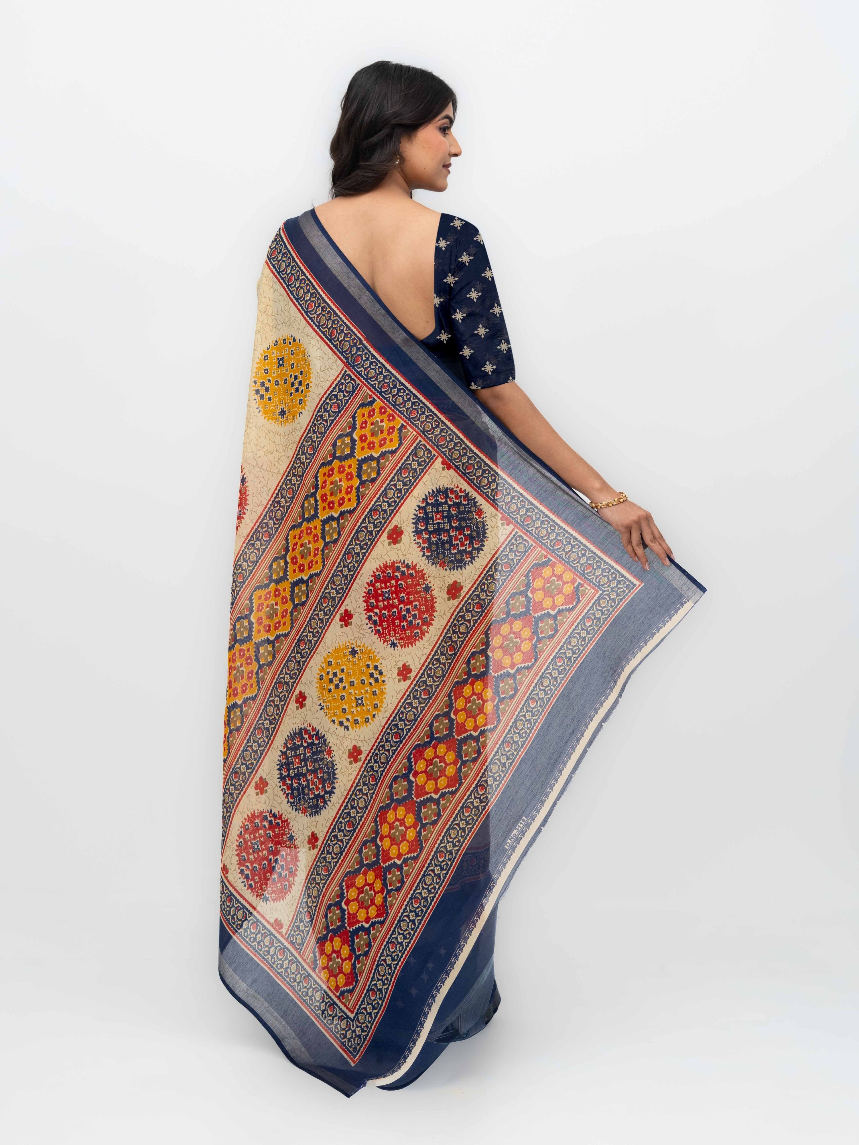 Beige &amp; Navy Blue Mall Cotton Saree