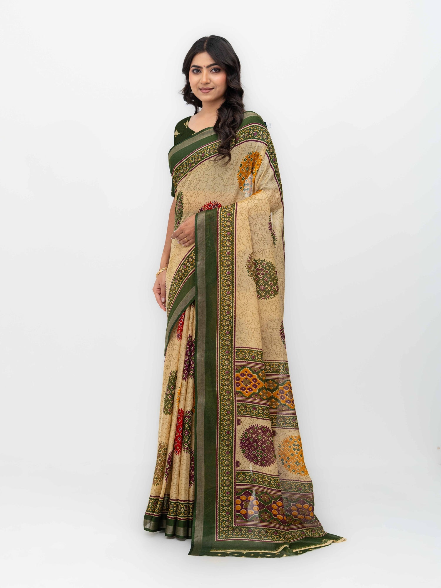 Beige &amp; Green Mall Cotton Saree