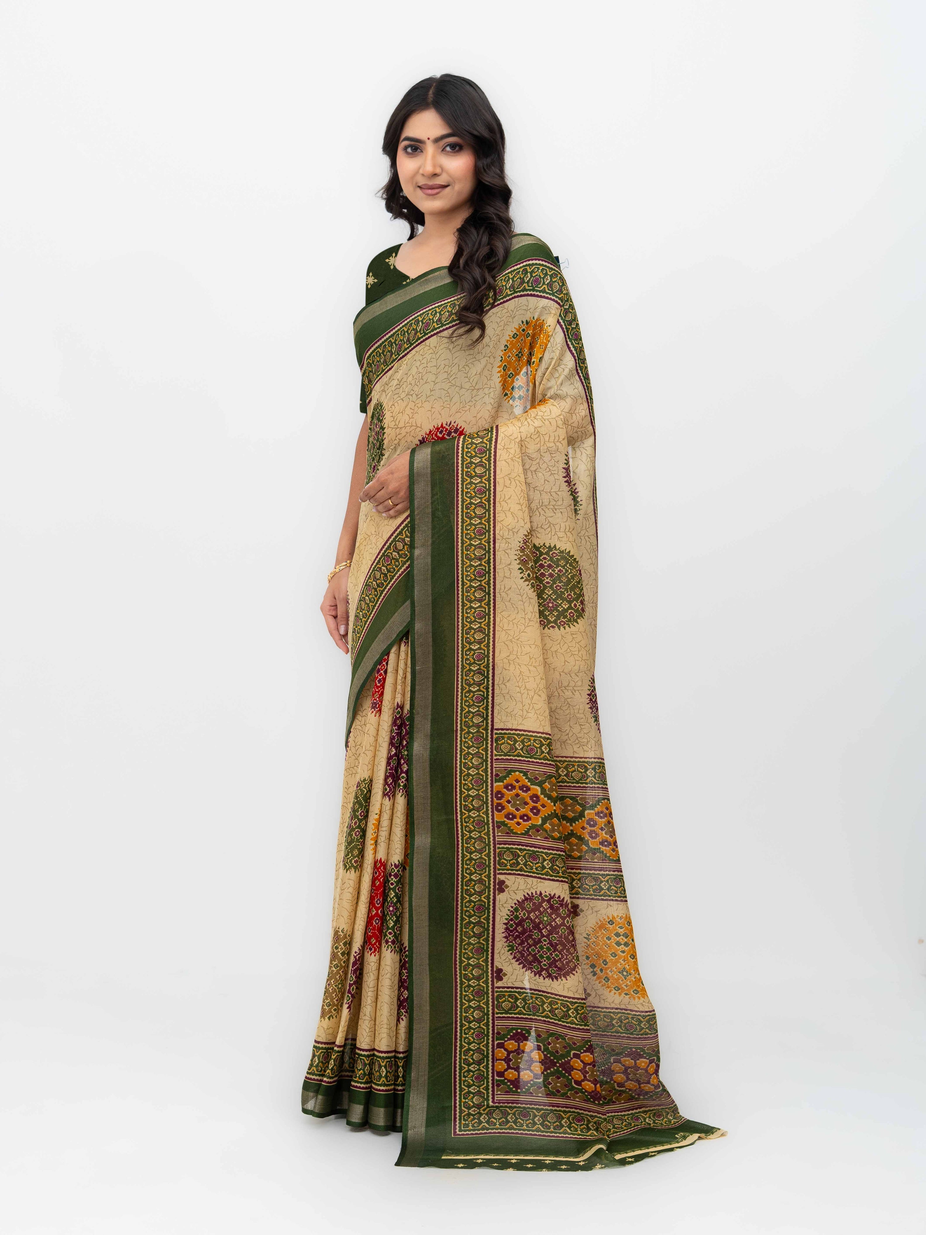 Beige &amp; Green Mall Cotton Saree