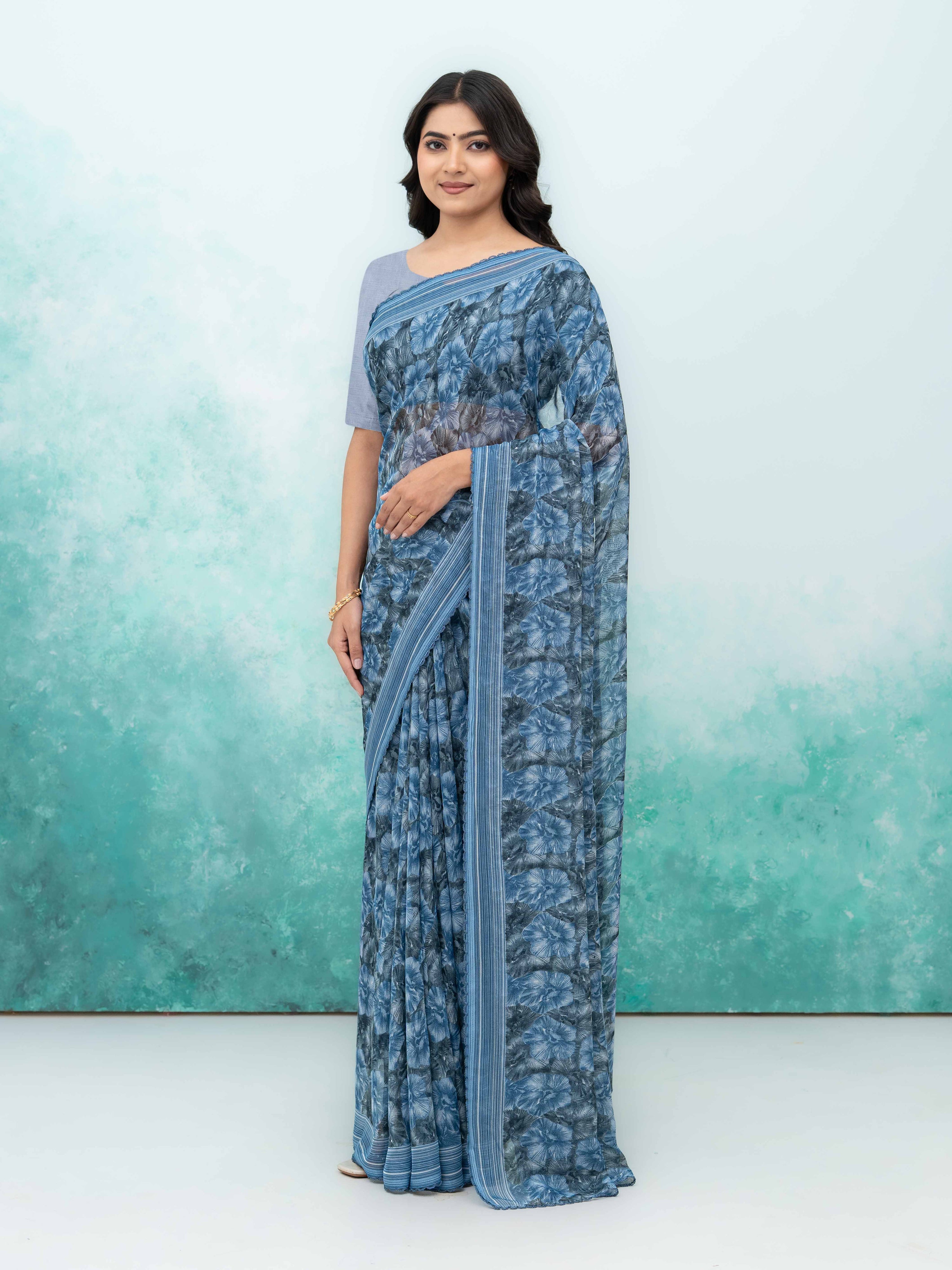 Gray Weightless Saree