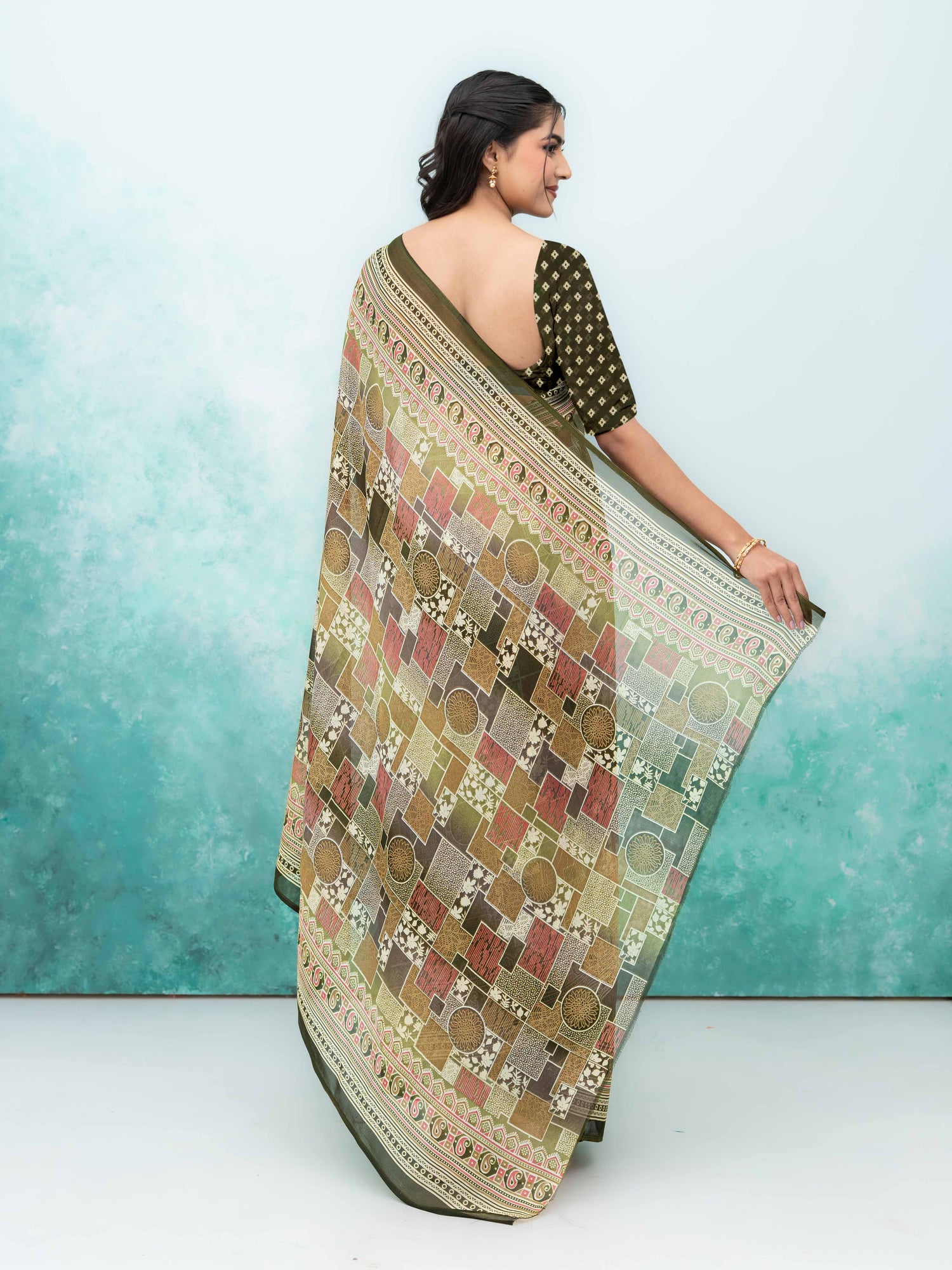 Beige Poly Viscose Saree