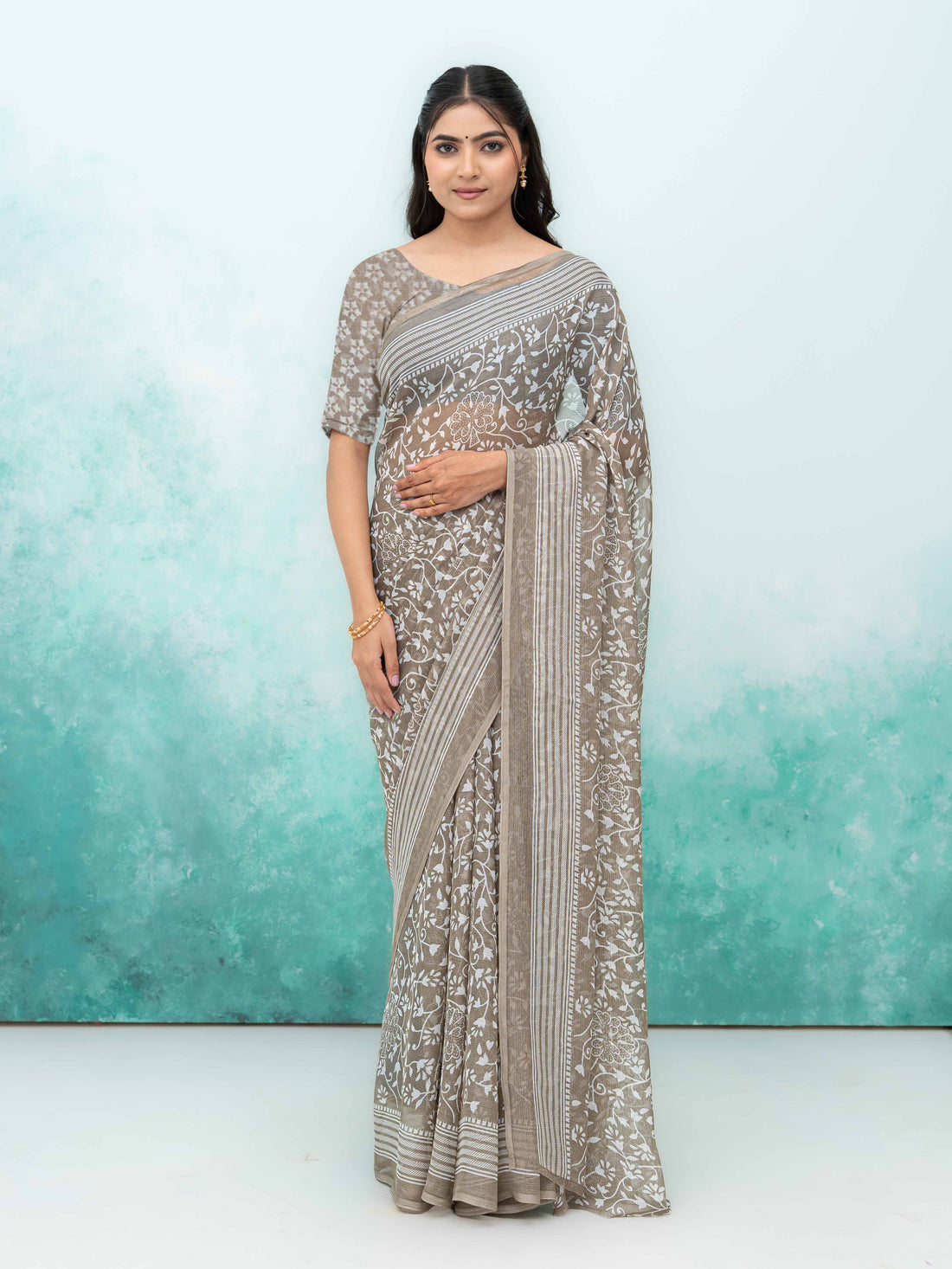 Gray Weightless Saree