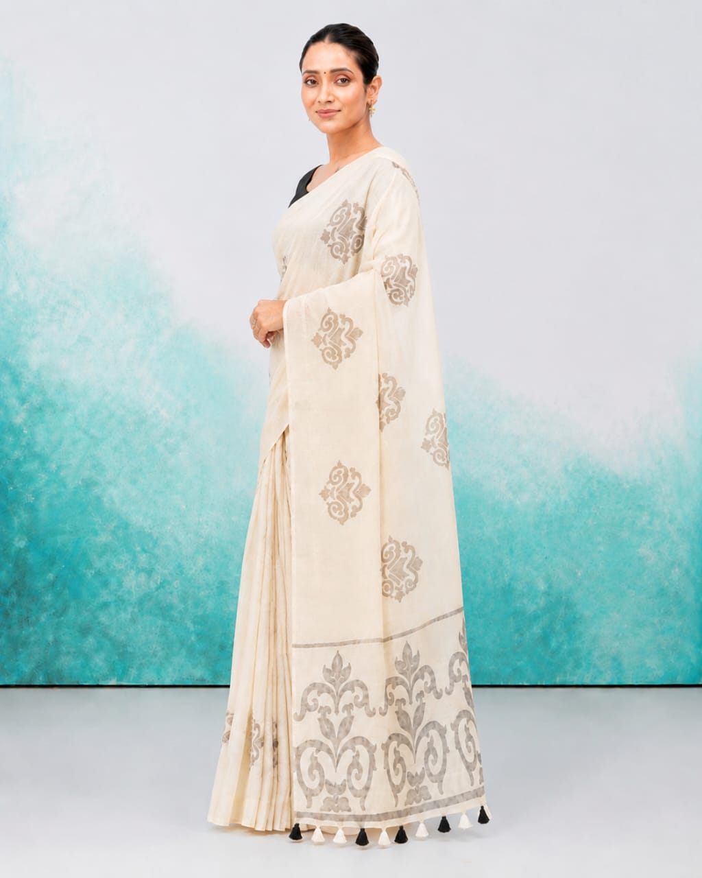 Off-White Cotton Linen Saree